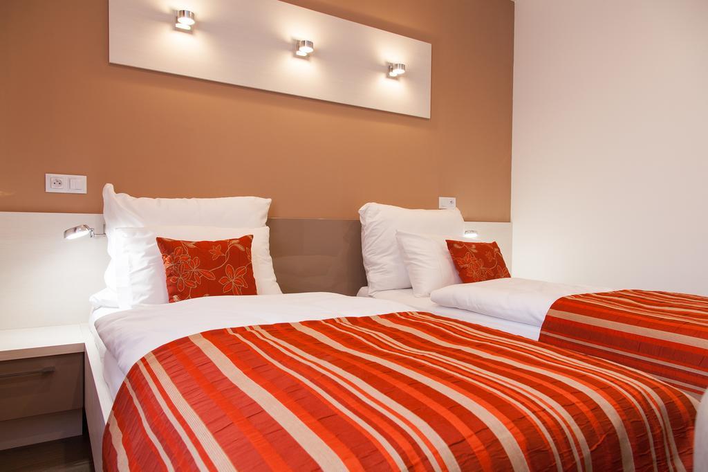 Penzion Na Valech Hodonin Room photo